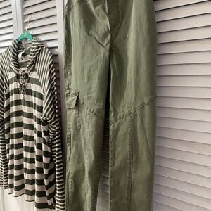 Olive Green Straight Leg Trousers for Casual Wear